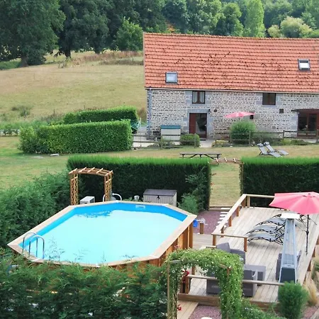 Hébergement de vacances Rustic And Spacious Converted Barn Isigny-le-Buat