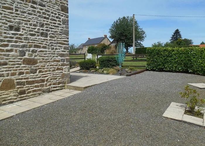 Rustic And Spacious Converted Barn Isigny-le-Buat