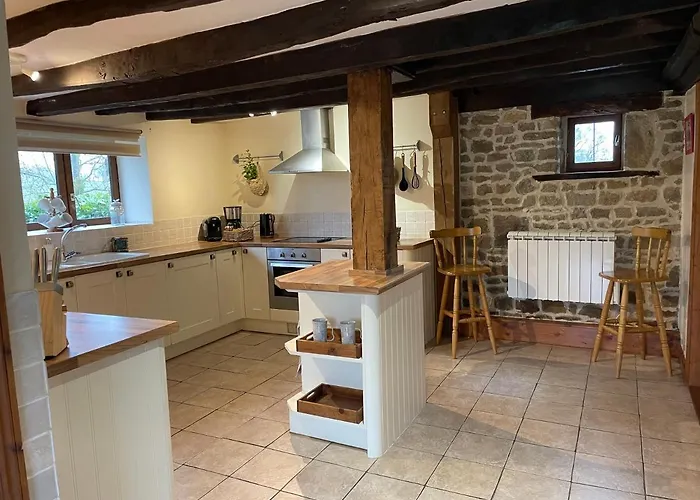 Rustic And Spacious Converted Barn * Isigny-le-Buat