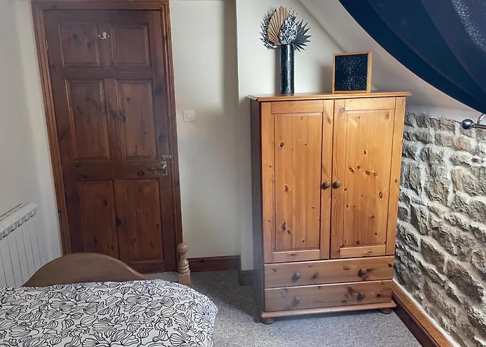 Rustic And Spacious Converted Barn Holiday home