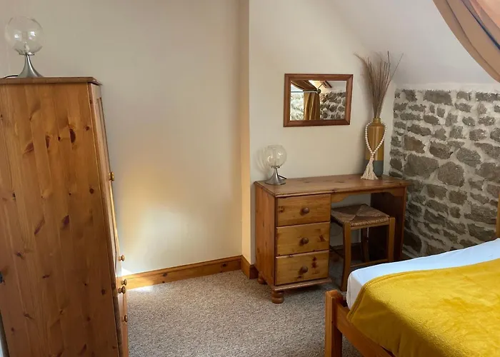 Rustic And Spacious Converted Barn Holiday home Isigny-le-Buat