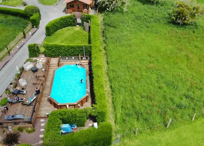 Rustic And Spacious Converted Barn Holiday home Isigny-le-Buat